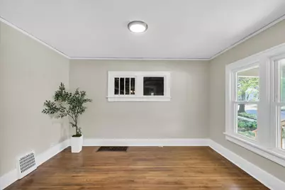 1518 W University Avenue, Champaign, IL 61821 - Photo 8