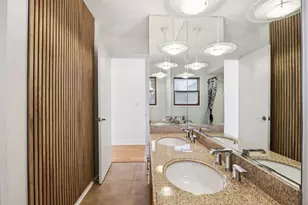 2019 E Avon Ln, Arlington Heights, IL 60004 - Photo 16