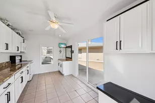 2019 E Avon Ln, Arlington Heights, IL 60004 - Photo 50