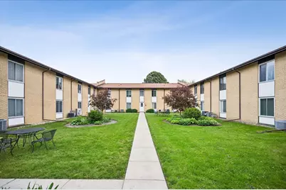 1424 Lehigh Avenue #B1, Glenview, IL 60026 - Photo 2