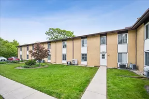 1424 Lehigh Ave, Glenview, IL 60026 - Photo 1