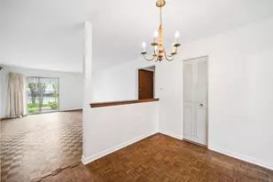 1424 Lehigh Ave, Glenview, IL 60026 - Photo 8
