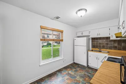 1424 Lehigh Avenue #B1, Glenview, IL 60026 - Photo 10