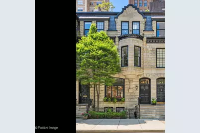 37 E Elm Street, Chicago, IL 60611 - Photo 1