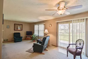 1507 S Oak St, Pontiac, IL 61764 - Photo 10