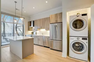 [Address not provided], Chicago, IL 60607 - Photo 2