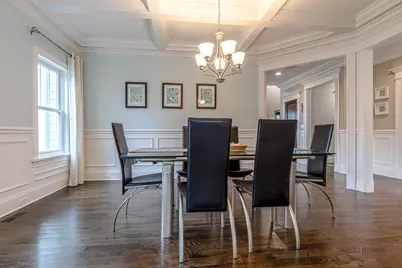 1849 N Chestnut Avenue, Arlington Heights, IL 60004 - Photo 6