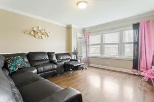 11814 S Hale Ave, Chicago, IL 60643 - Photo 2