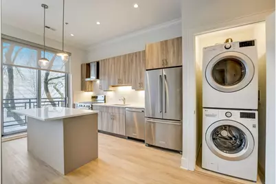 [Address not provided], Chicago, IL 60607 - Photo 2