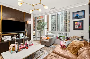 10 E Delaware Pl, Chicago, IL 60611 - Photo 4