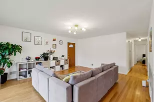 124 Harlem Ave, Glenview, IL 60025 - Photo 4