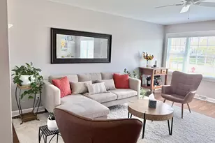 924 Spring Ave, Saint Charles, IL 60174 - Photo 12