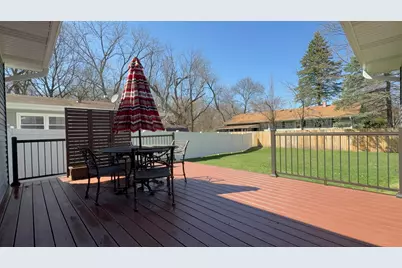 924 Spring Avenue, Saint Charles, IL 60174 - Photo 8