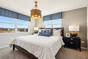 2223 Waters Edge Dr, Schaumburg, IL 60173 - Photo 22