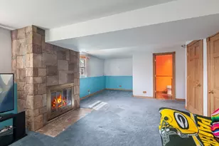 935 Brower Dr, Roselle, IL 60172 - Photo 6
