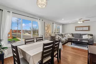 5021 Church St, Skokie, IL 60077 - Photo 12