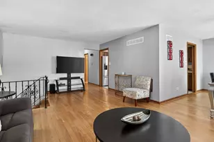 4242 Pinewood Ln, Matteson, IL 60443 - Photo 12