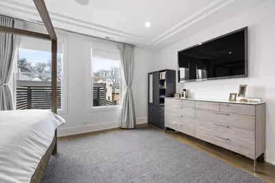 2122 W McLean Street, Chicago, IL 60647 - Photo 18