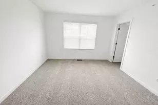 2272 Barbera Dr, Oswego, IL 60543 - Photo 8