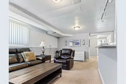 8755 N Oleander Avenue, Niles, IL 60714 - Photo 12