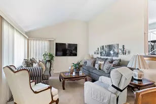 8755 N Oleander Ave, Niles, IL 60714 - Photo 4