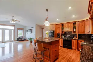 3275 Tohill Ln, Decatur, IL 62521 - Photo 14