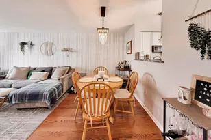 590 N Triumph Ct, Hainesville, IL 60073 - Photo 8