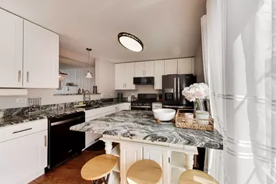 590 N Triumph Court, Hainesville, IL 60073 - Photo 10