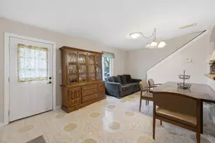 1222 Grove St, Aurora, IL 60505 - Photo 2