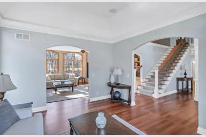 710 Reserve Court, South Elgin, IL 60177 - Photo 8