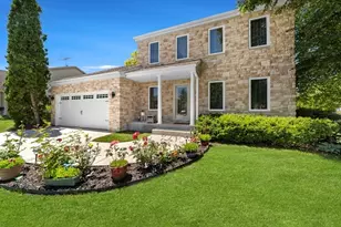 264 N Southport Rd, Mundelein, IL 60060 - Photo 1