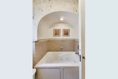 2629 N Troy Street, Chicago, IL 60647 - Photo 10