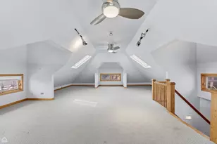 1516 W Sherwin Ave, Chicago, IL 60626 - Photo 32