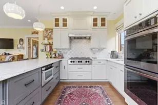 1516 W Sherwin Ave, Chicago, IL 60626 - Photo 12