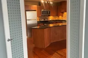 3930 N Pine Grove Ave, Chicago, IL 60613 - Photo 12