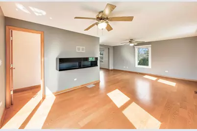 1607 W Plainfield Road, La Grange Highlands, IL 60525 - Photo 16