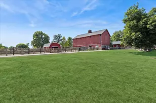 2010 Orchard Ln, Carpentersville, IL 60110 - Photo 20