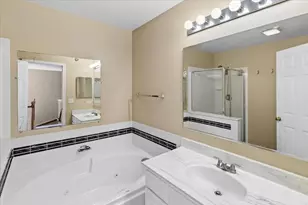 2010 Orchard Ln, Carpentersville, IL 60110 - Photo 12
