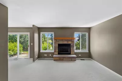 2010 Orchard Lane, Carpentersville, IL 60110 - Photo 4
