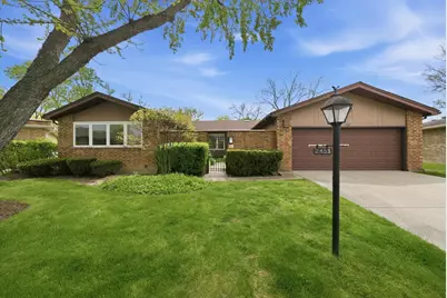 2453 Seville Circle, Northbrook, IL 60062 - Photo 1