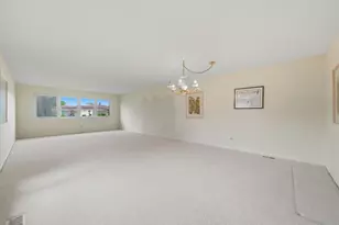 2453 Seville Cir, Northbrook, IL 60062 - Photo 10