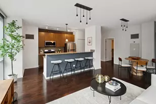 125 S Green St, Chicago, IL 60607 - Photo 6