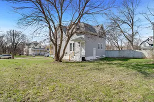 906 S 5th St, Rockford, IL 61104 - Photo 14