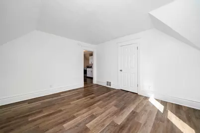 906 S 5th Street, Rockford, IL 61104 - Photo 6
