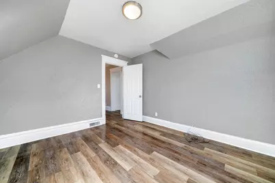 906 S 5th Street, Rockford, IL 61104 - Photo 4