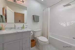 2921 N Seeley Ave, Chicago, IL 60618 - Photo 20