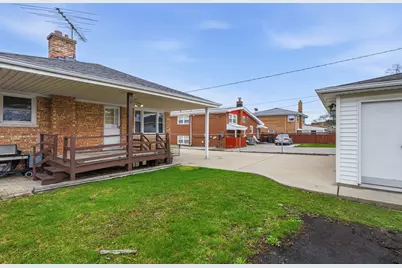 8736 N Ozark Avenue, Niles, IL 60714 - Photo 16