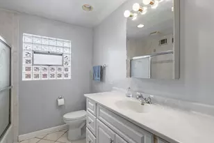 8736 N Ozark Ave, Niles, IL 60714 - Photo 10