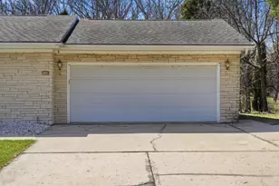 1739 Valley View Dr, Dixon, IL 61021 - Photo 36
