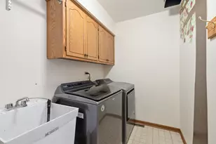 10924 Beth Dr, Orland Park, IL 60467 - Photo 12